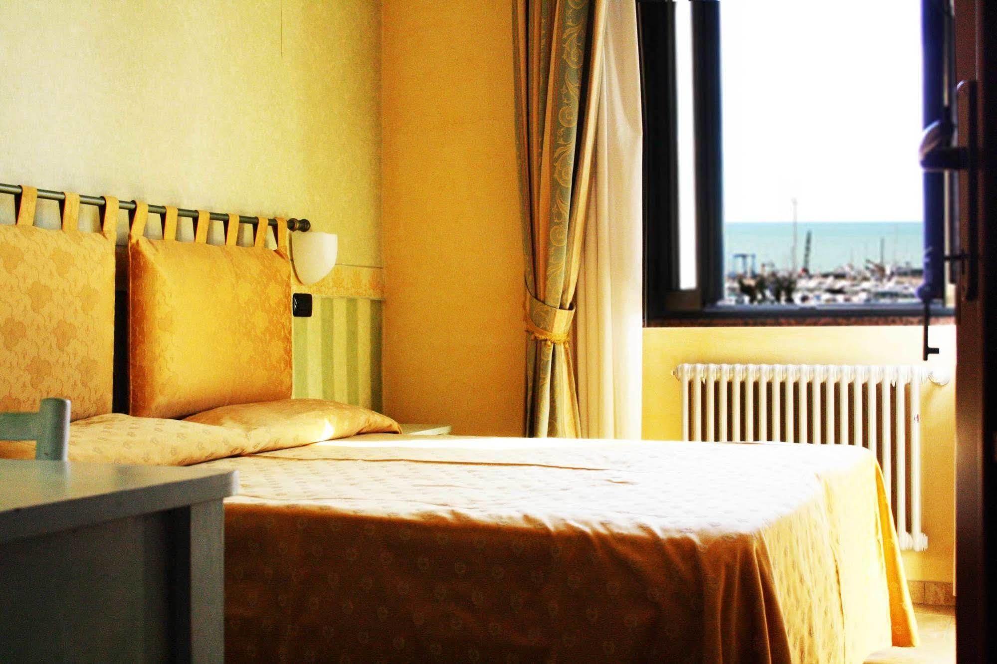 Hotel Beaurivage Senigallia Exterior photo